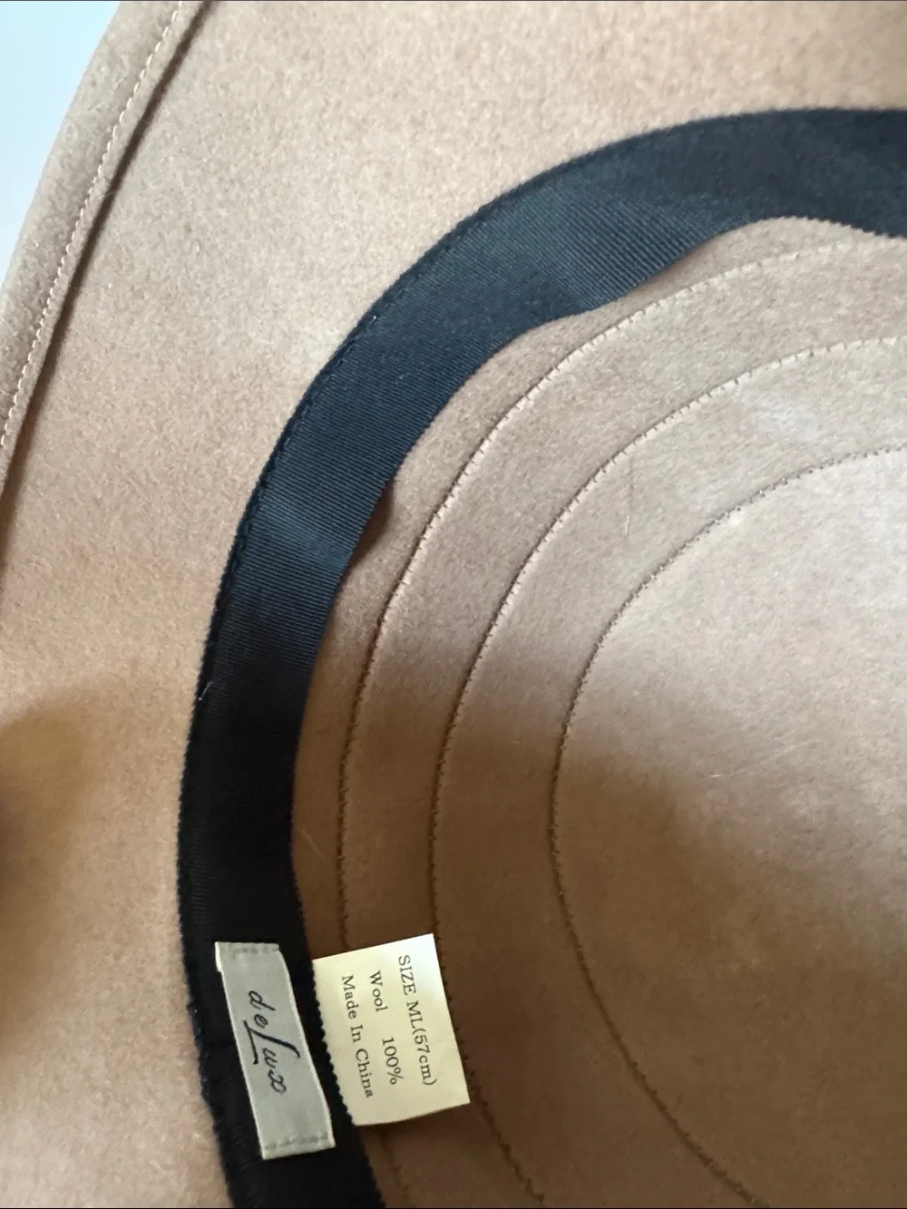 DeLux wool cloche hat